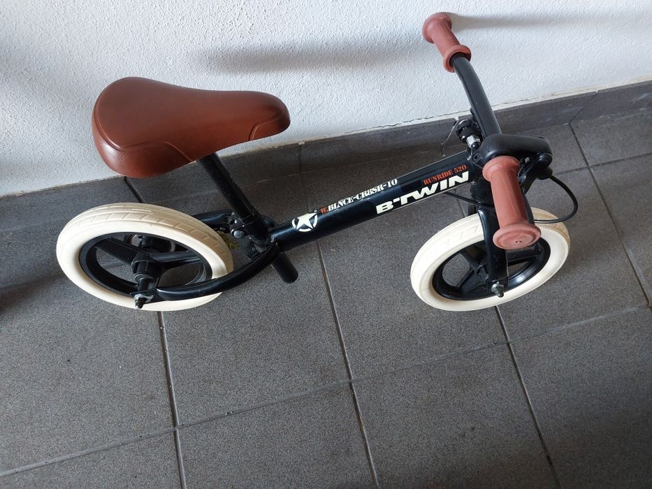 Bicicleta de criança de equilíbrio