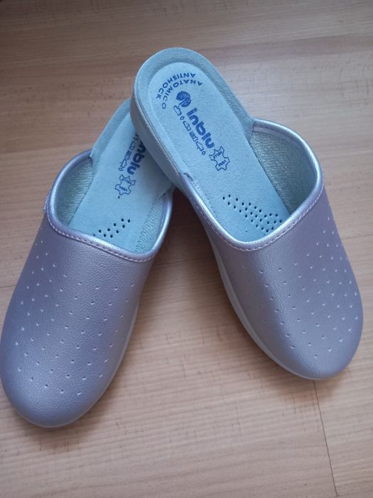Klapki Inblu kryte liliowe