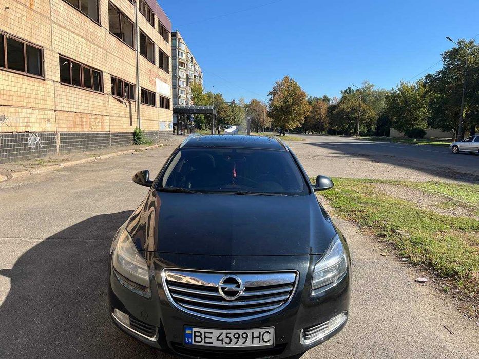 Продаю Opel Insignia 2011