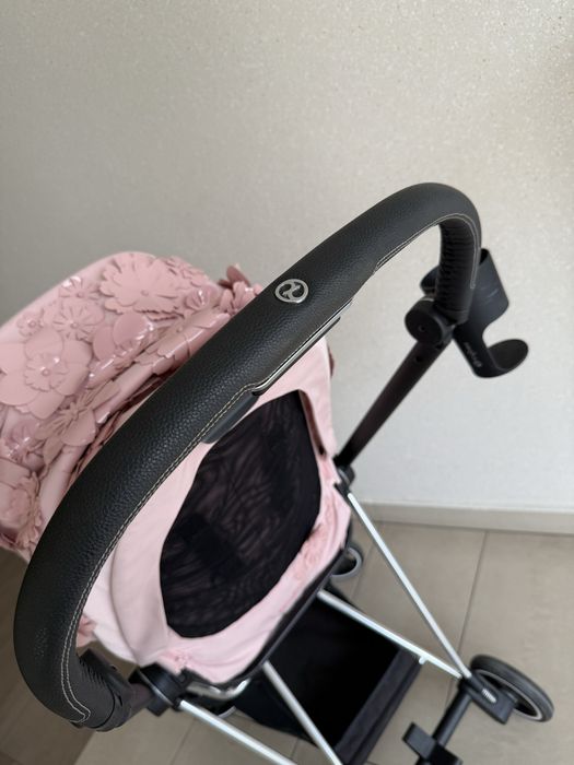Cybex Mios 2.0 Simply Flowers Pink silver srebrna rama różowy kwiaty