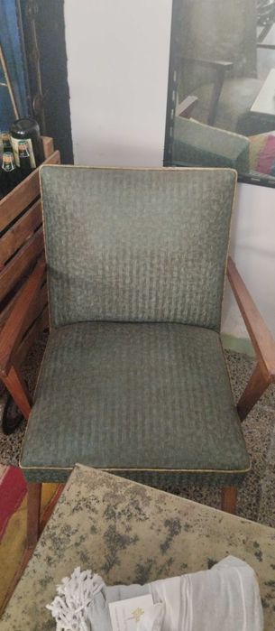 Cadeirãos Antigos...E muito mais !