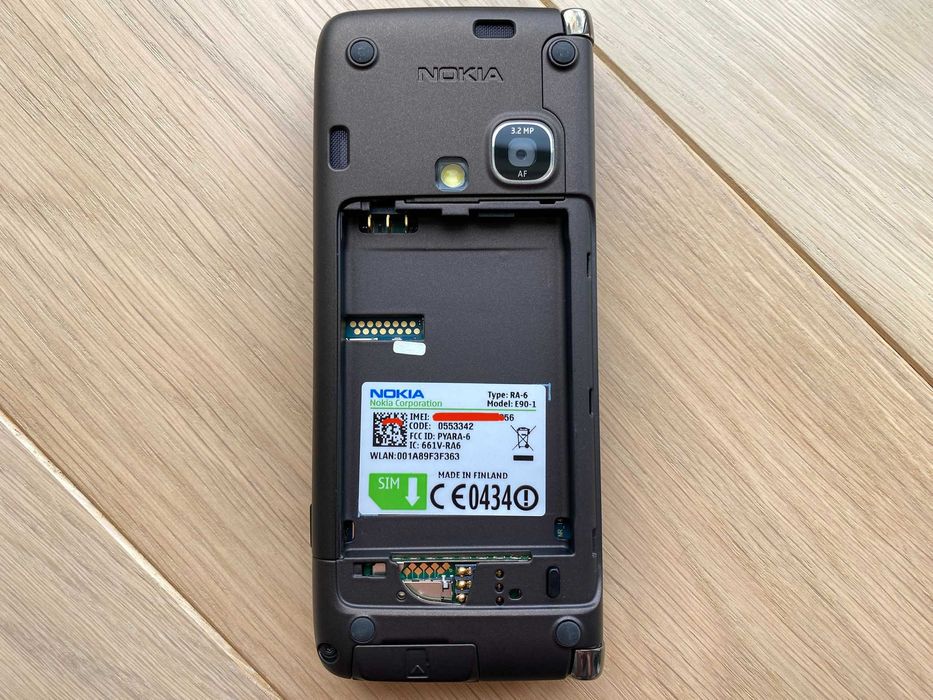 Nokia Е90 ( Mocca ) - НОВИЙ ! - Оригінал - vintage phone ретро e90