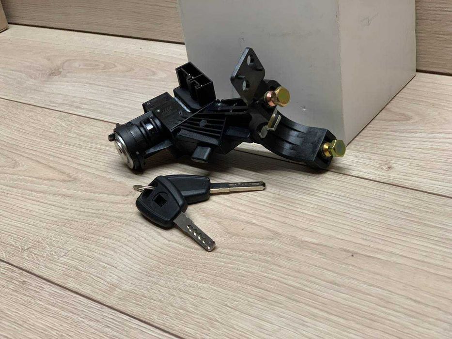 Замок запалення Фіат Добло 263 Doblo Fiorino Linea Qubo Bipper Nemo