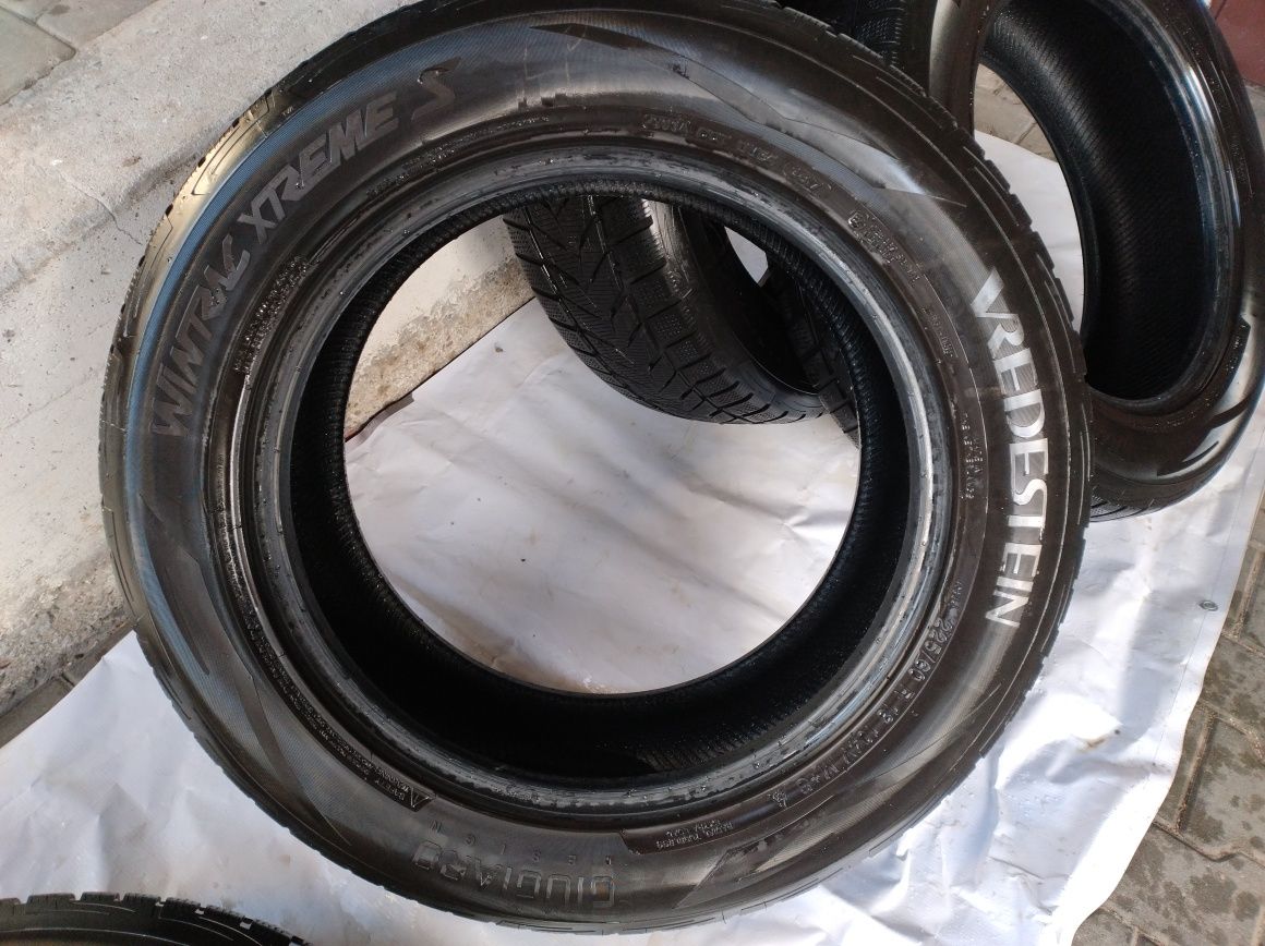 4 x Opony zimowe 225/60 R 18 Vredestein Wintrac Xtreme S 104 V M+S