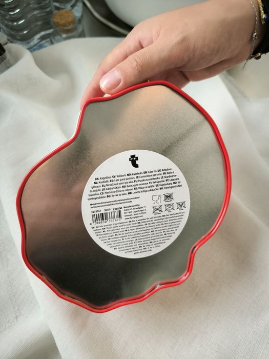 Latas de Natal Medias