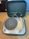 Gramofon Fonica PRL – retro walizkowy adapter