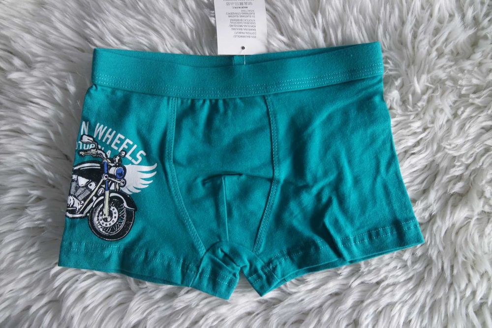 Super Bokserki chłopięce rozmiar 134/140