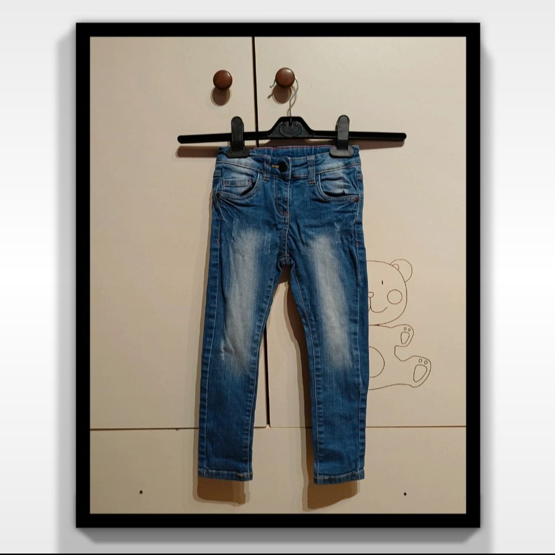 Spodnie jeansowe r.104 z regulacją