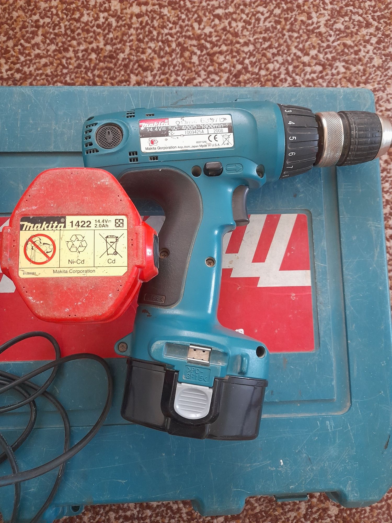 Шуруповерт "Makita" б.у.
