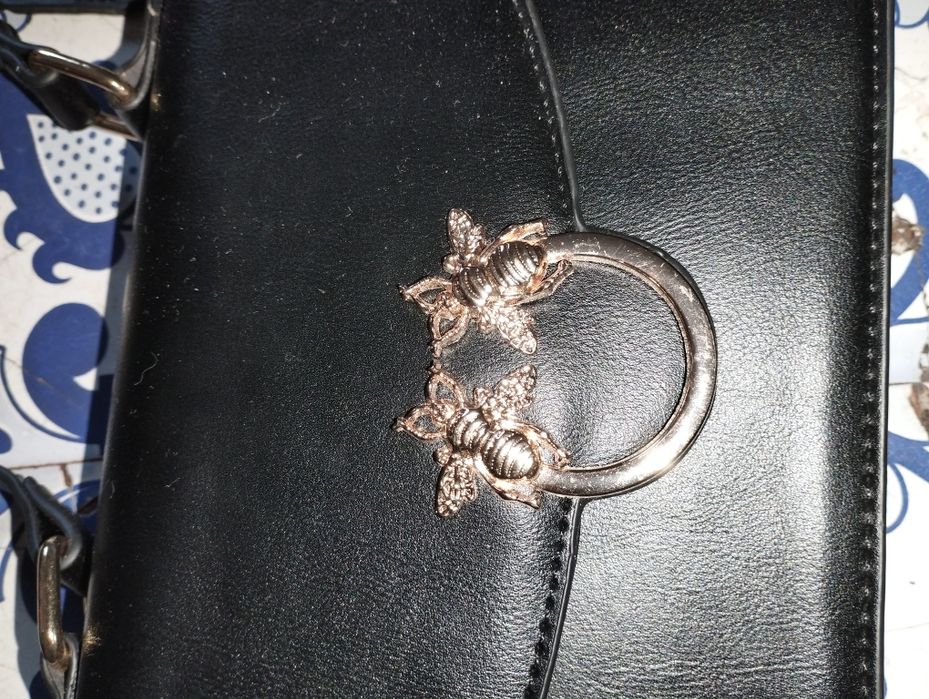 Mala de senhora negra