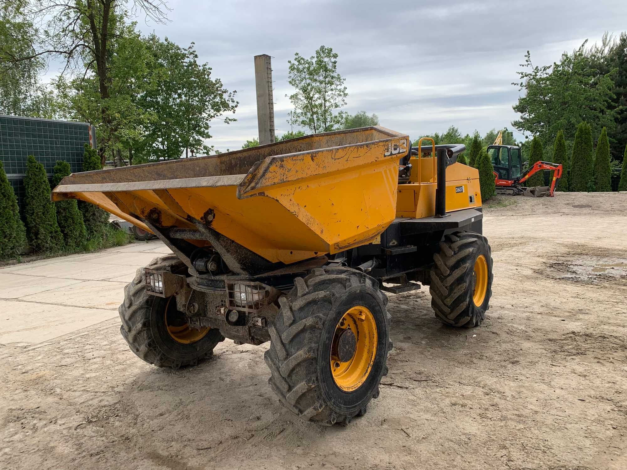 JCB 6TST wozidło obrotowe budowlane 6 ton 2015 światła 2300 mtg Terex