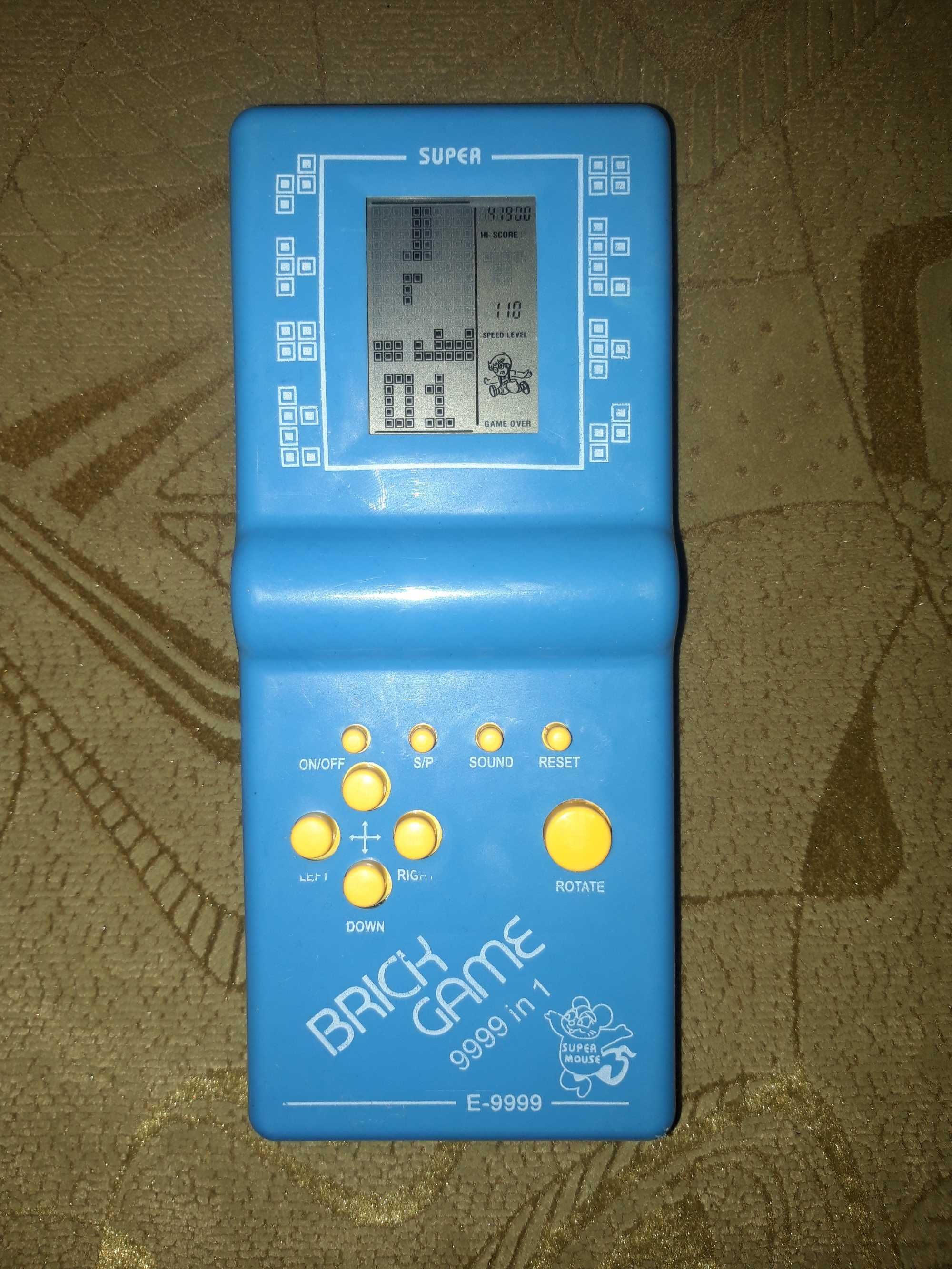 Тетрис,электронная игра 9999
