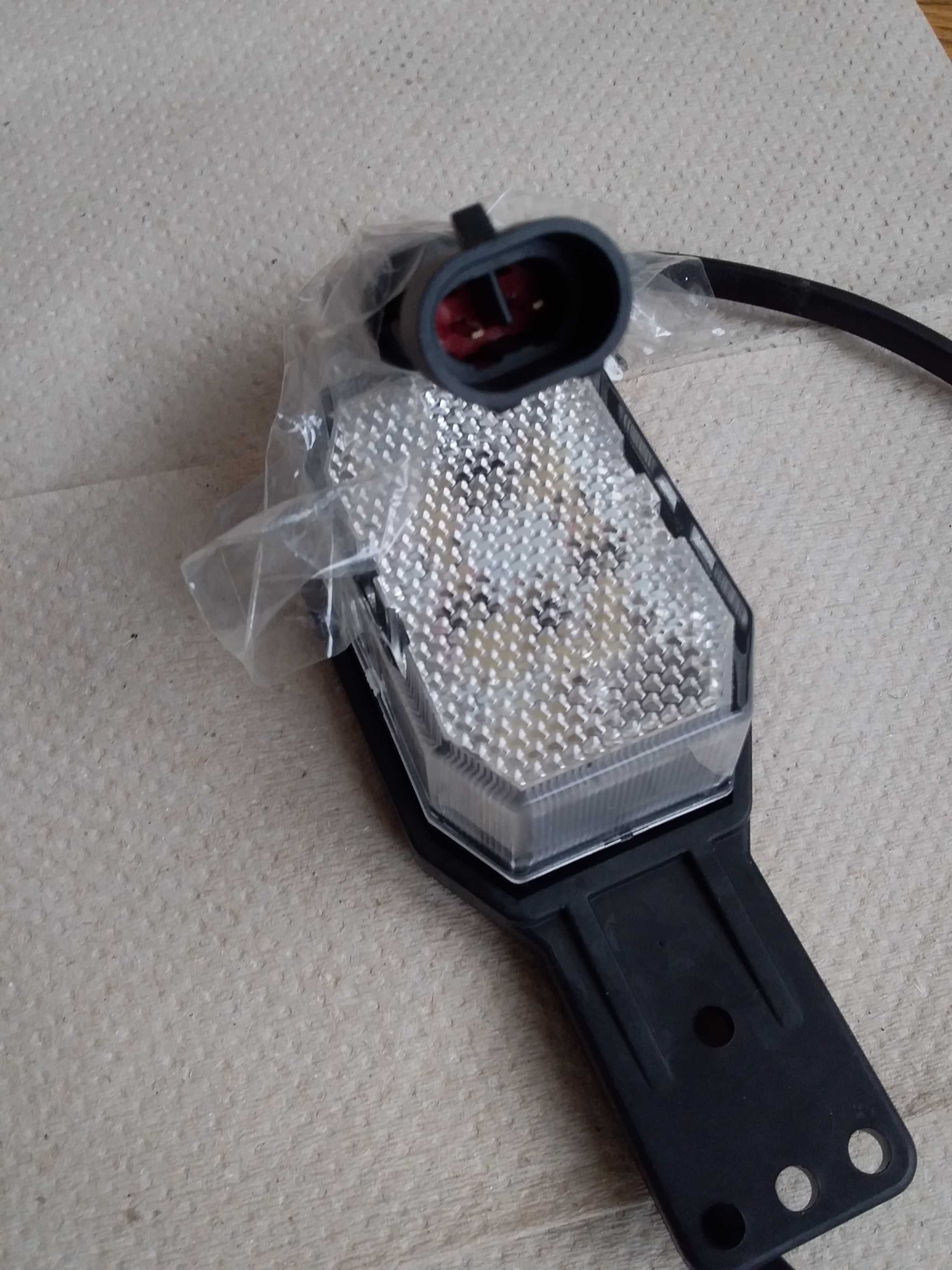 Контурно-габаритный фонарь Aspock Flexipoint LED