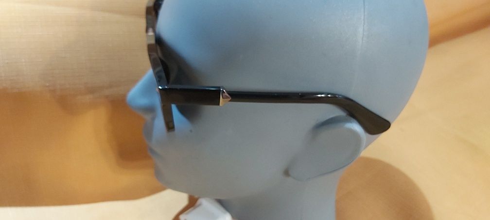 POLICE SPL 87 okulary przeciwsłoneczne 010