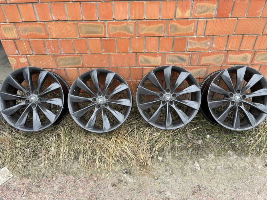 Комплект дисків 21" Tesla Model S