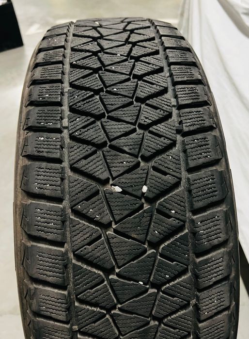 4x 235 60 R18 Bridgestone Blizzak DM-V2 opony zimowe 5-6mm Japan