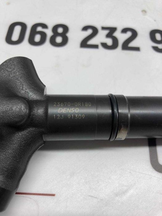Форсунка Тойота Рав4 Toyota Rav4 Denso 23670-0R180