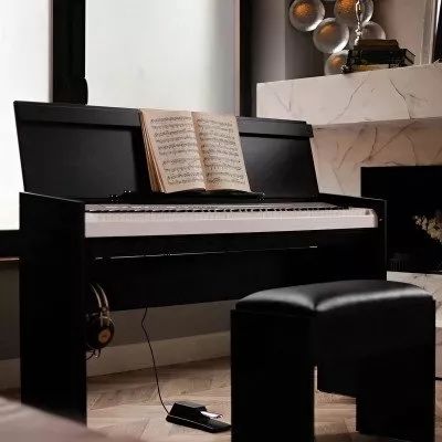 Цифрове піаніно Casio PX-S1100 чорного кольору з підставкою