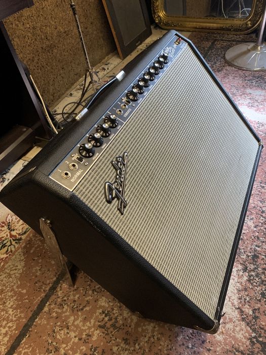 Vendo Fender twin reverb “65 reissue 85watts