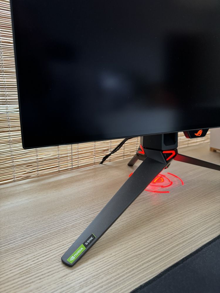 Asus Rog Switf Oled PG27AQDM 240Hz