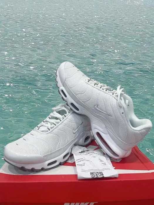 Buty NikeAirMaxWhite TN Plus Moda Obuwie sportowe rozmiar.45