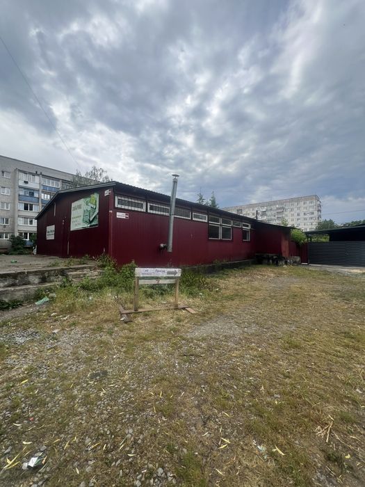 Продаж комерційного приміщення 220 кв.м на приватній  зем .4 сотки.