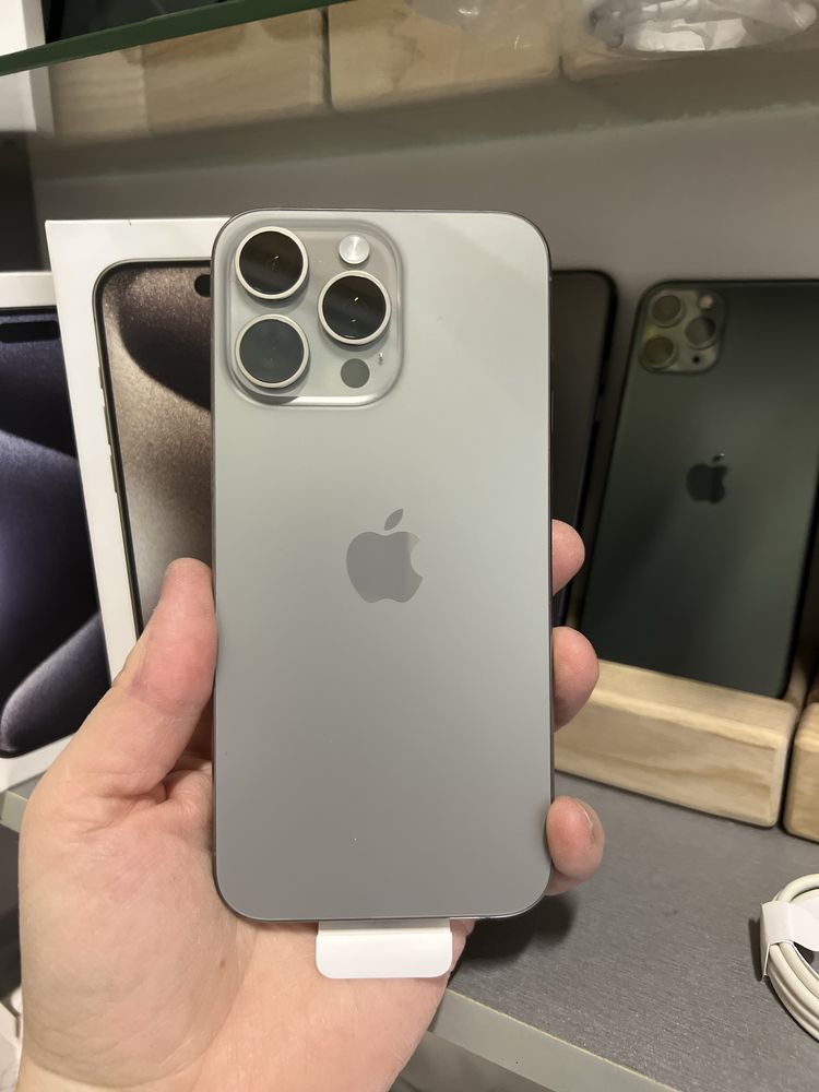 iPhone 15 Pro Max 256gb Natural Titanium Neverlock новий стан