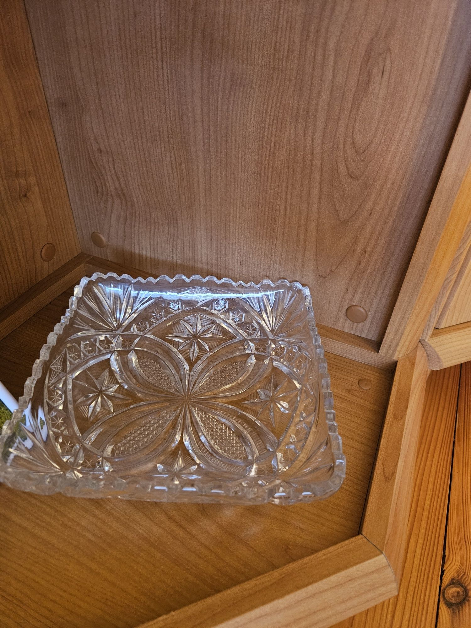 Kryształy duża ilość wazon kieliszki miski podstawki karafka