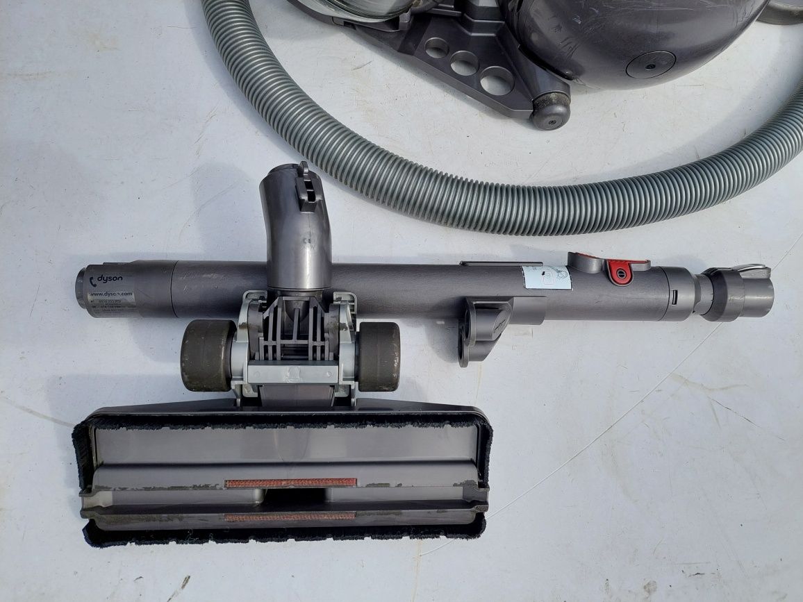 Odkurzacz dyson dc 37 Total allergy
