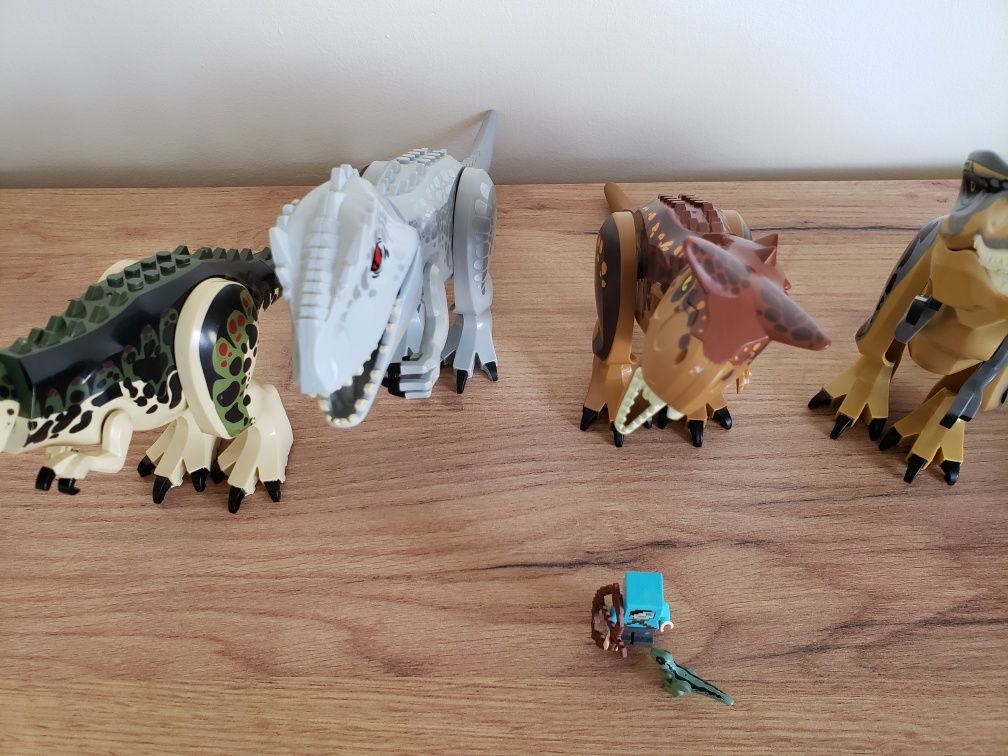 Tyranozaur Byczek Karnotaur Dinozaur NR 3 duży j. Lego 28cm bestia Jur