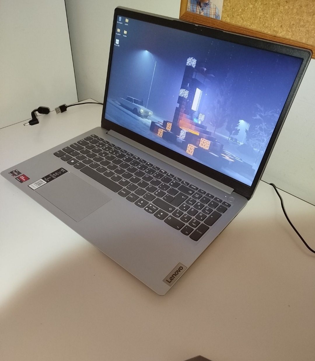 Lenovo Ideiapad 1