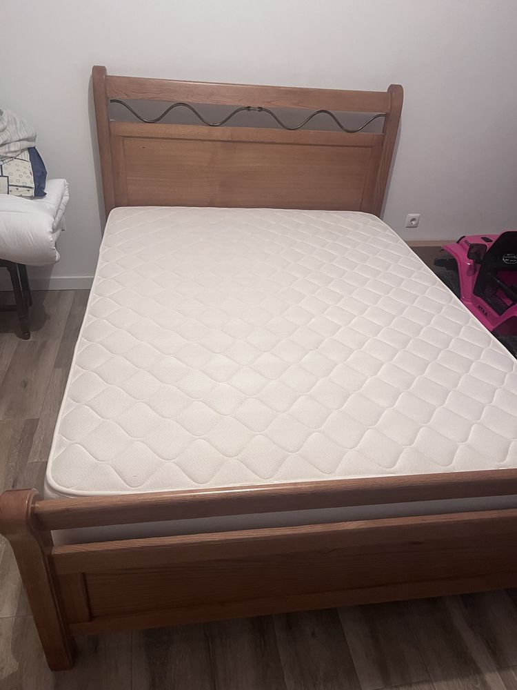 Cama de casal com colchão