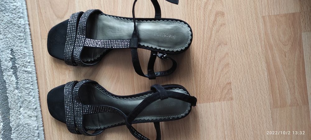 Sandałki rozmiar  38