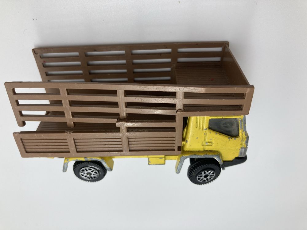 Dinky Toys 381 Convoy Farm Truck