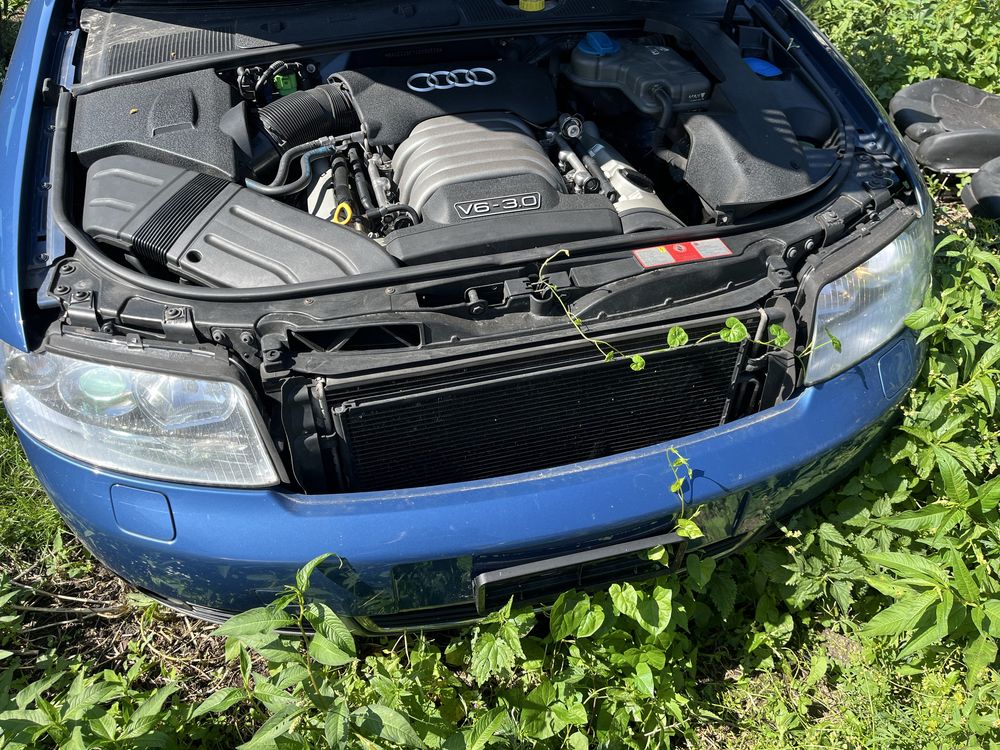 AUDI A4 S4 B6 XENON lampy przód lampa prawa lewa reflektor reflektory