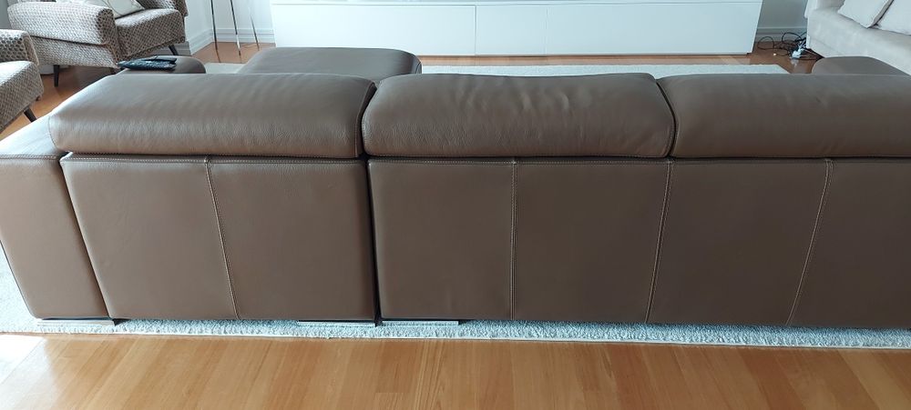 Sofa chateau d'Ax Pele