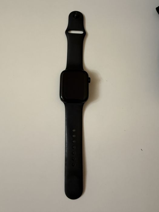 Продам apple watch SE 2