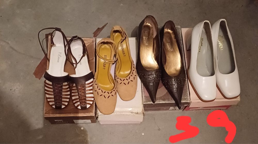 Lote pares de sapatos homem e mulher