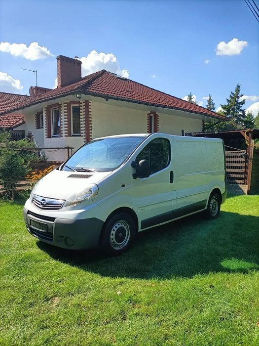 Opel Vivaro  OPEL VIVARO 2,5 CDTI - 145 KM - klimatyzacja {Trafic}