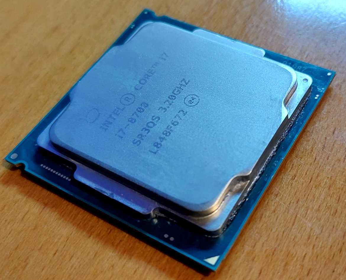 Intel Core i7-8700 | 6 Núcleos 12 Threads | 12 MB cache | até 4.6 GHz