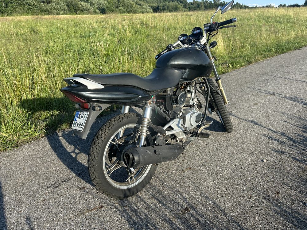 Yamaski YM50-8b 2015