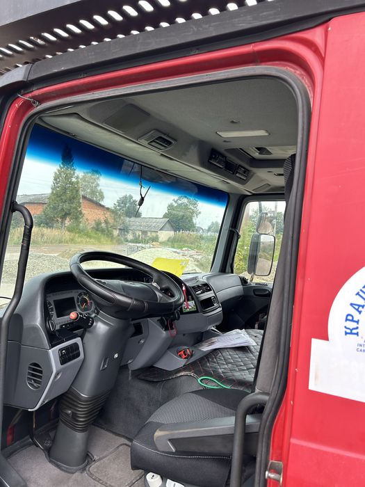 Mercedes-benz з пречіпом Lohr