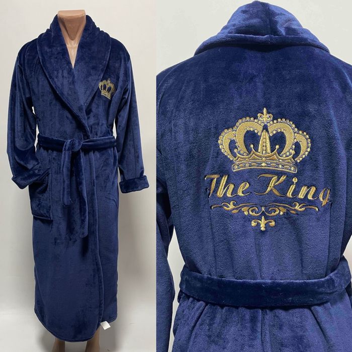 Халат чоловічий махровий з вишивкою