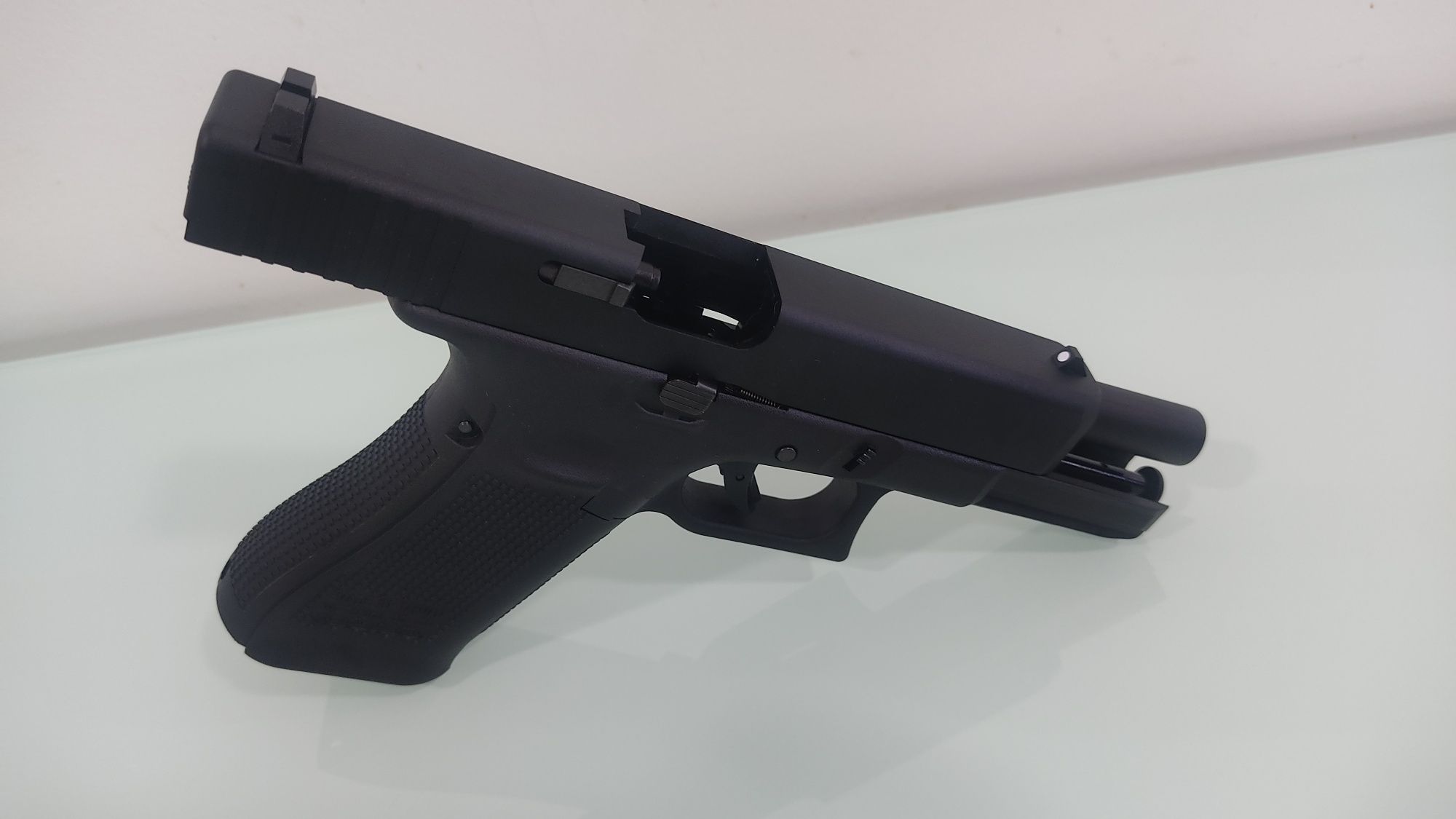 Airsoft Glock 17 Full Metal Green Gas (NOVA)