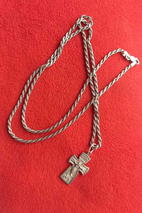 Серебряная цепочка,  60см. с крестиком ,проба -925.