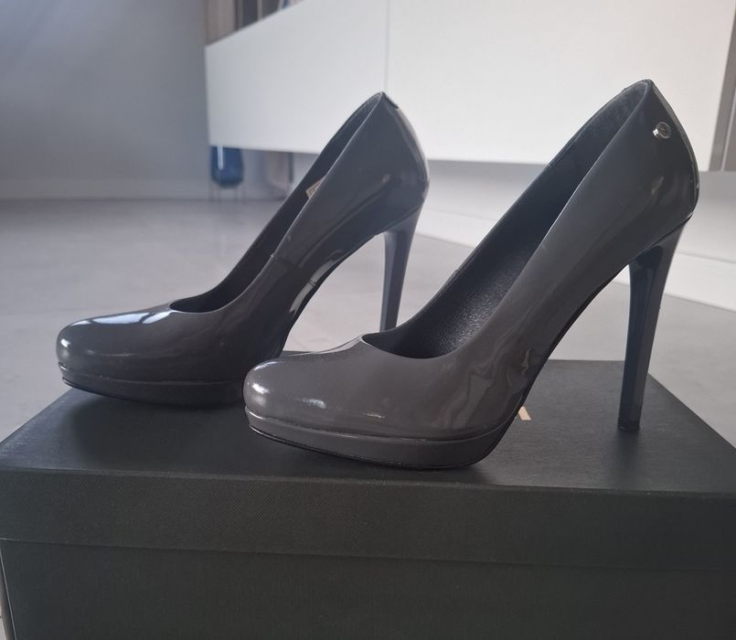 Szpilki VENEZIA rozm. 37