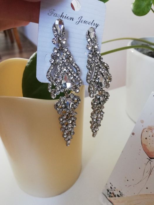 Długie srebrne kolczyki