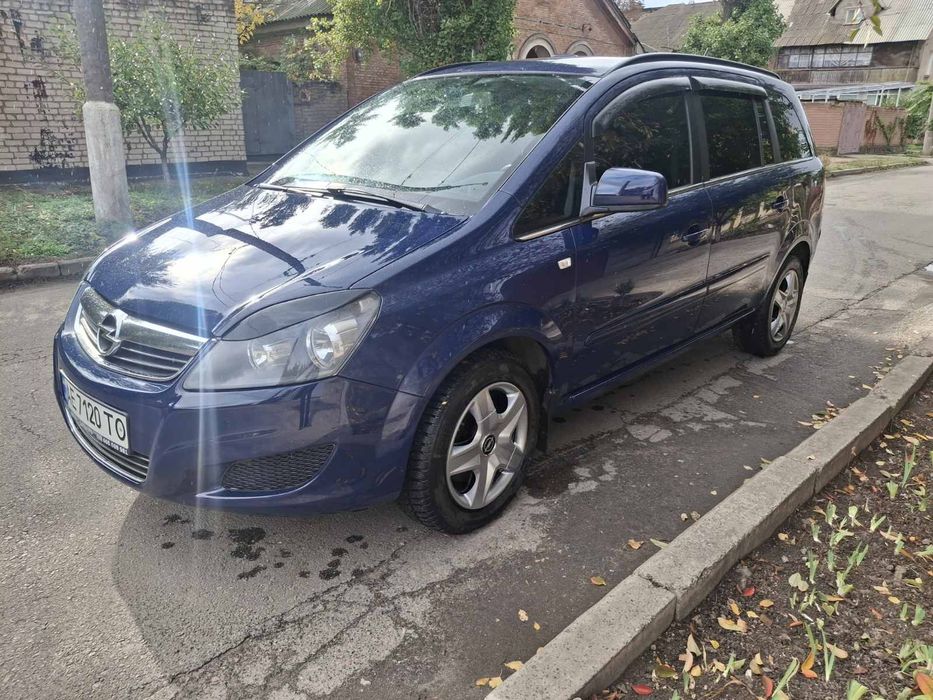 Продам Opel Zafira B