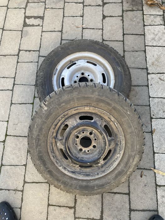 Продам шини з дисками 175/70 r13