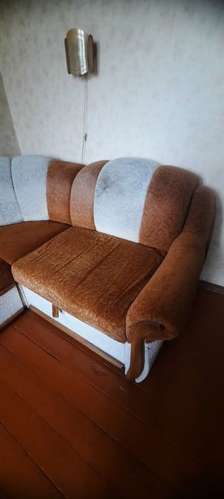 Кутовий диван розкладний